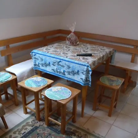 3 Apartment *